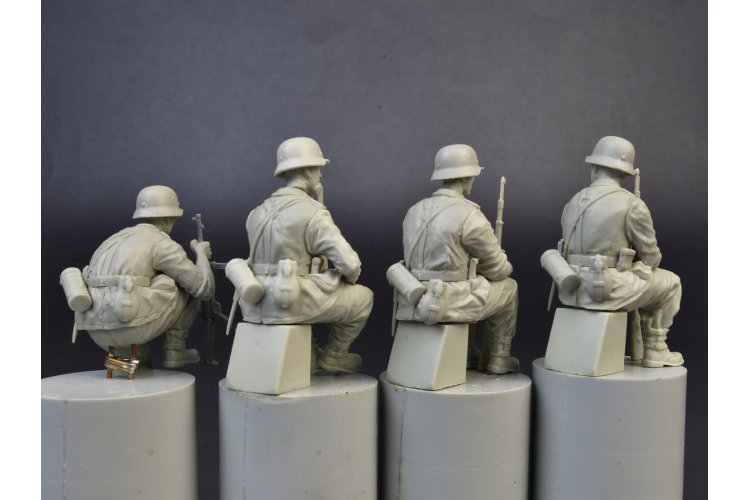 1:35 MiniArt 35248 German Panzergrenadiers - Min35248 2 - MIN35248