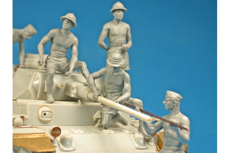 1:35 MiniArt 35278 German Tank Crew Afrika Korps - Special Edition - Min35278 2 - MIN35278
