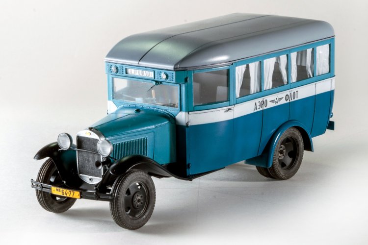 1:35 MiniArt 38005 GAZ-03-30 Mod. 1945 - Soviet Passenger Bus - Min38005 12 - MIN38005