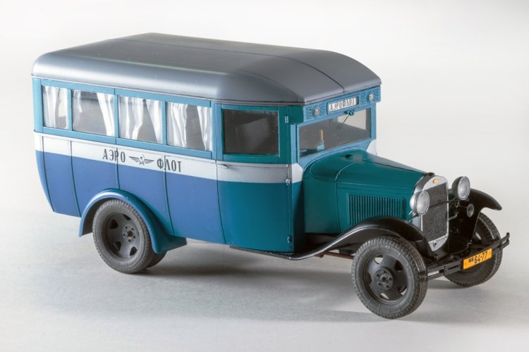 1:35 MiniArt 38005 GAZ-03-30 Mod. 1945 - Soviet Passenger Bus - Min38005 14 - MIN38005