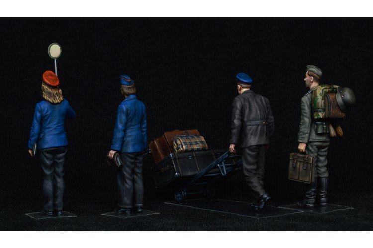 1:35 MiniArt 38010 Duits Treinstation Personeel 1930-1940 - 4 Figuren - Min38010 4 - MIN38010