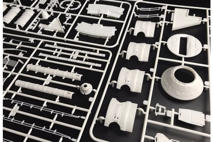 1:2600 Moebius 2001-6 2001: A Space Odyssey Space Station V - Moe2001 6 4 - MOE2001-6