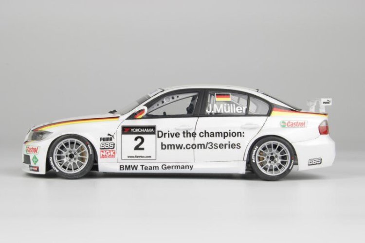 1:24 NuNu 24037 BMW 320si E90 2008 WTCC Brands Hatch Winner - Nunu24037 5 - NUNU24037