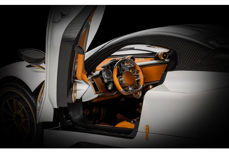 1:8 Pocher HK123 Pagani Utopia Coup&eacute; - Bianco Perla - Sport Auto - Pchk123 4 - PCHK123