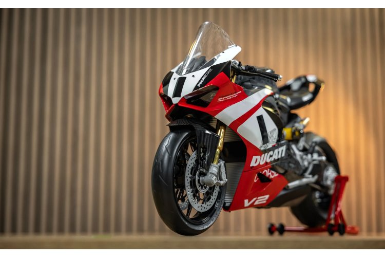 1:4 Pocher HK124 Ducati Panigale V2 Superquadro Final Edition - Superbike - Pchk124 6 - PCHK124