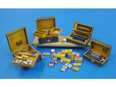 1:35 Plus Model 434 Duitse Medische Set voor Diorama - Plu434 1 - PLU434