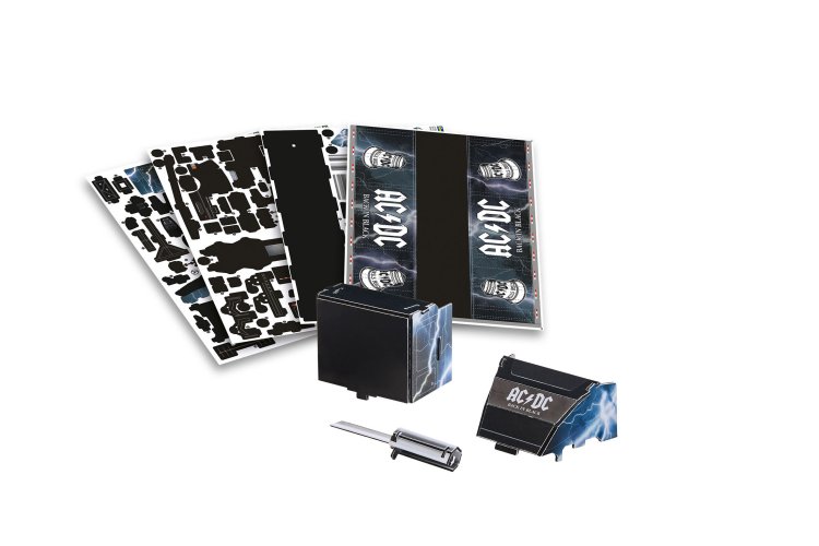 Revell 00172 AC/DC Tour Truck - Rev00172 brp ac dc tour truck - REV00172