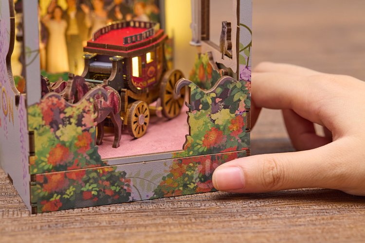 Revell 00543 Tiny Adventures &ndash; Bridgerton &ldquo;Into the Light&rdquo; &ndash; Book Nook with LED Lighting &ndash; 18x11x23cm - Rev00543 9 - REV00543