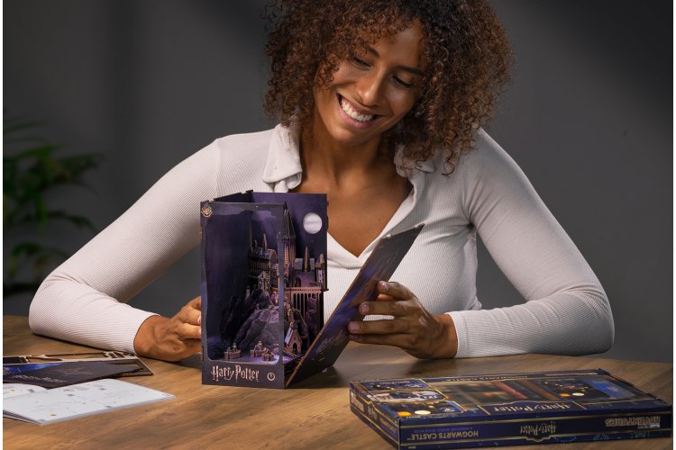 Revell 00544 Tiny Adventures - Harry Potter - Hogwarts Castle - Boekhoekje met LED-verlichting - 18 x 11 x 23 cm - Rev00544 14 - REV00544