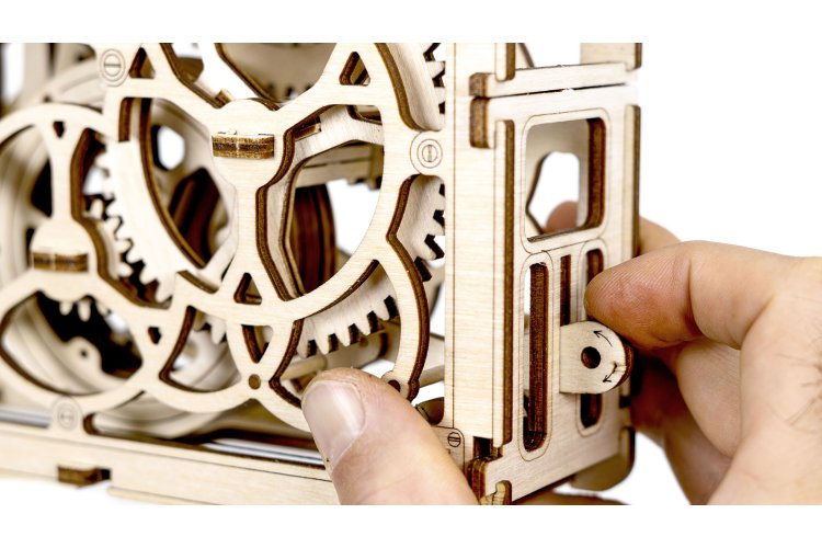 Revell 00613 Tiny Adventures - Kinetisch Beeld - Functioneel Model - Rev00613 5 - REV00613