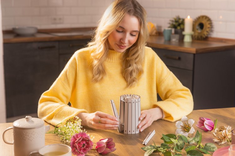 Revell 00632 Flowers - Bloementuin - Houten Bloemen met Vaas - Rev00632 9 - REV00632