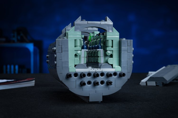 1:56 Revell 00960 Brick System &ndash; Submarine &ldquo;Das Boot&rdquo; with Full Interior and Movie Poster &ndash; Submarine - Rev00960 22 - REV00960