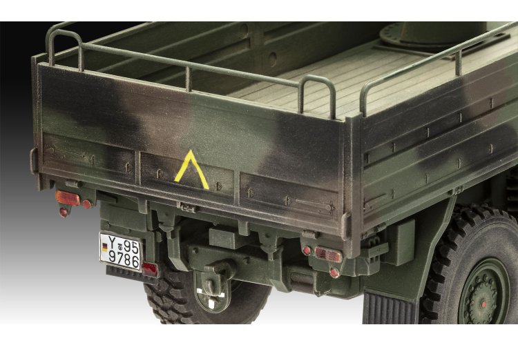 1:35 Revell 03367 MAN Kat1 10t Milgl 8x8 Truck - Duits Militair Terreinvoertuig - Rev03367 5 - REV03367