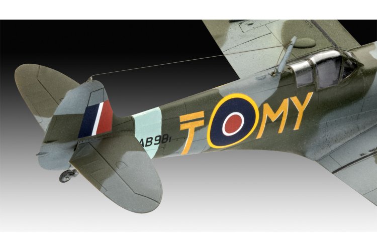 1:72 Revell 03710 Messerschmitt Bf 109G-10 & Supermarine Spitfire Mk.V WWII - 2 Fighter Aircraft - Combat Set - Rev03710 10 - REV03710
