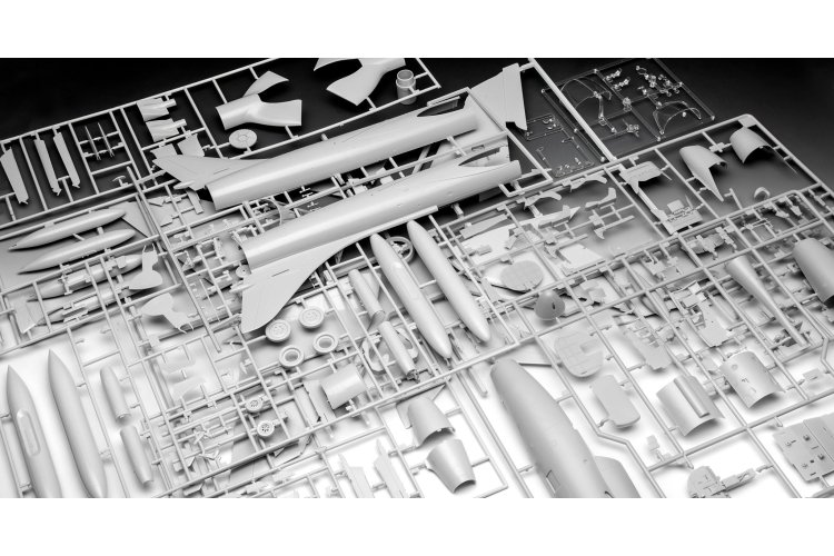 1:32 Revell 03786 Hawker Hunter T.7/T.7A - Brits Trainingsvliegtuig - Rev03786 7 - REV03786