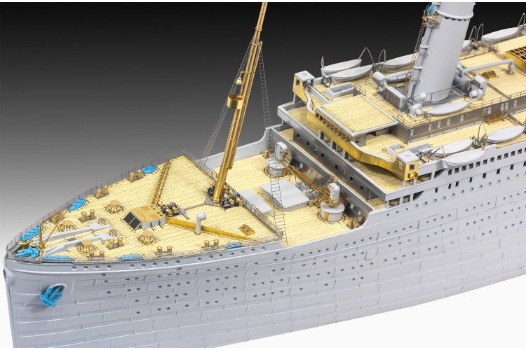 1:400 Revell 05243 R.M.S. Titanic &ndash; Olympic-Class Ocean Liner &ndash; Platinum Edition &ndash; British Passenger Ship - Rev05243 3 - REV05243