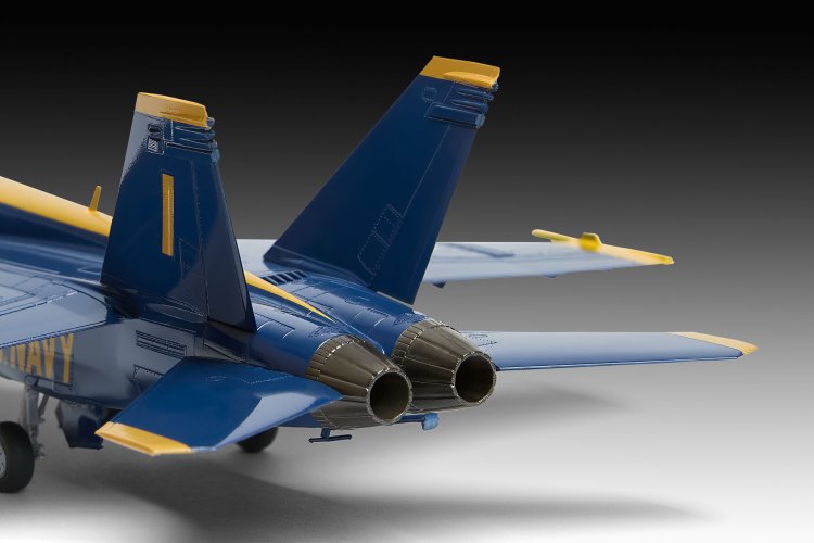 1:72 Revell 05613 Blue Angels - 80 Years - Boeing F/A-18E Super Hornet & Grumman F6F-5 Hellcat - Geschenkset - Rev05613 11 - REV05613