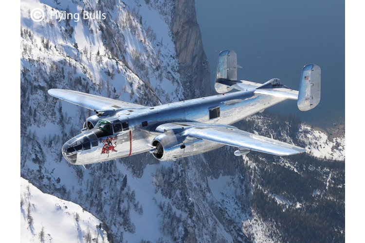 1:48 Revell 05643 North American B-25J Mitchell - The Flying Bulls - Amerikaans Propellervliegtuig - Rev05643 2 - REV05643