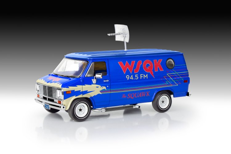1:25 Revell 07732 Stranger Things - GMC WSQK Squawk Van - Amerikaanse Bestelwagen - Rev07732 8 - REV07732