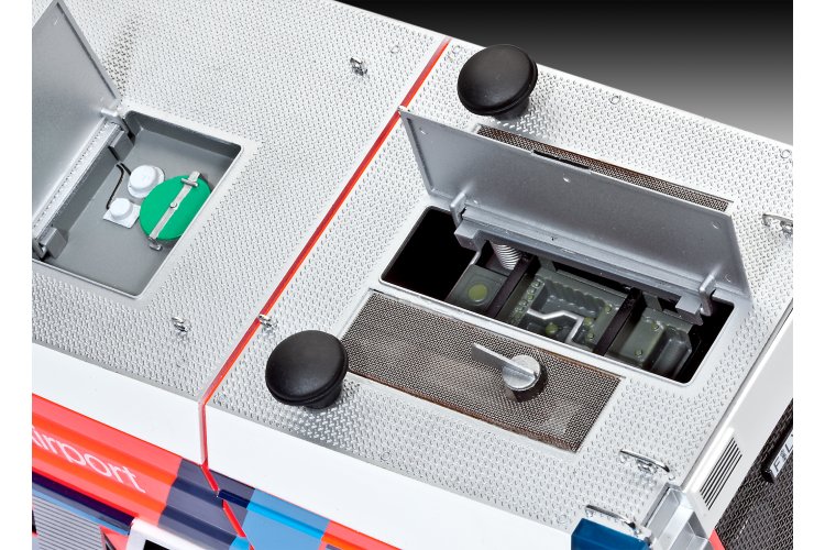 1:24 Revell 07747 GFLF Simba 8x8 &ndash; Airport Fire Truck - Rev07747 6 - REV07747