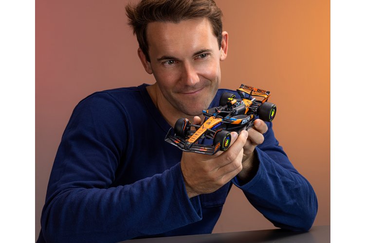 1:20 Revell 07748 McLaren MCL39 2025 met Standaard - Formule 1-auto - Click System - Rev07748 26 - REV07748
