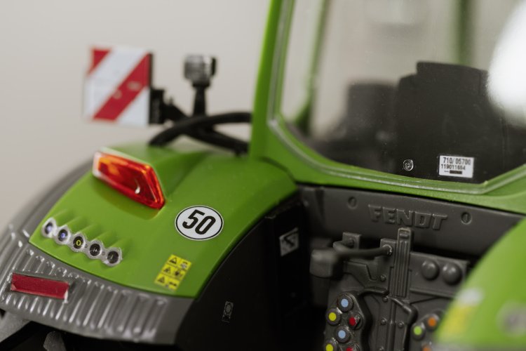 1:20 Revell 07827 Easy Click System &ndash; Fendt 728 Vario &ndash; Tractor &ndash; Agricultural Vehicle - Rev07827 16 - REV07827