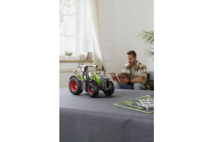 1:20 Revell 07827 Easy Click System &ndash; Fendt 728 Vario &ndash; Tractor &ndash; Agricultural Vehicle - Rev07827 20 - REV07827