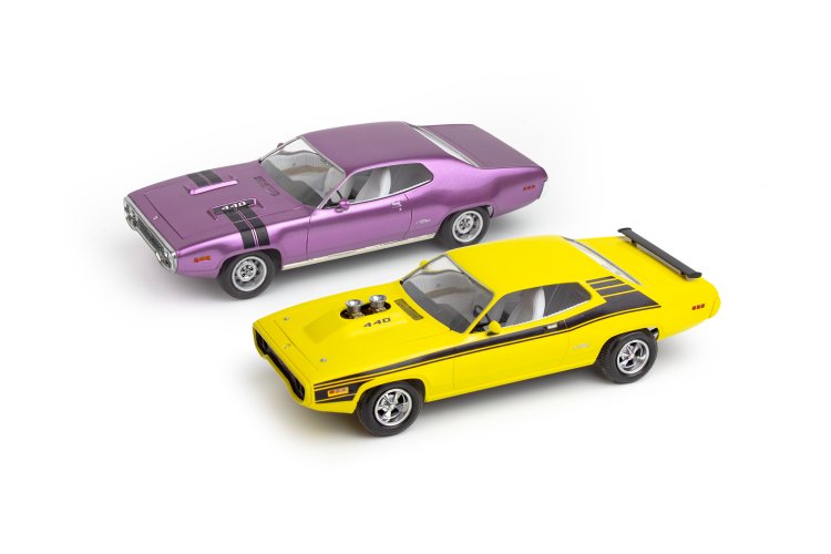 1:24 Revell 14588 Plymouth Satellite GTX Street Machine 1971 - Amerikaanse Muscle Car - Rev14588 2 - REV14588