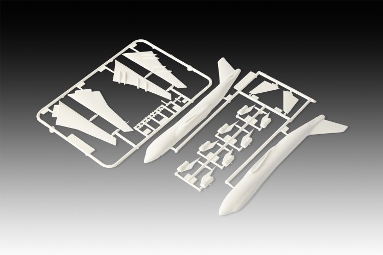 1:450 Revell 63999 Boeing 747-200 KLM Jumbo Jet - Dutch Passenger Aircraft - Model Set - Rev63999 2 - REV63999