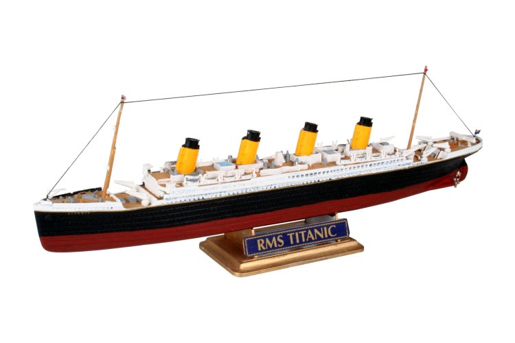 1:1200 Revell 65804 R.M.S. Titanic - Model Set - Rev65804 2 - REV65804
