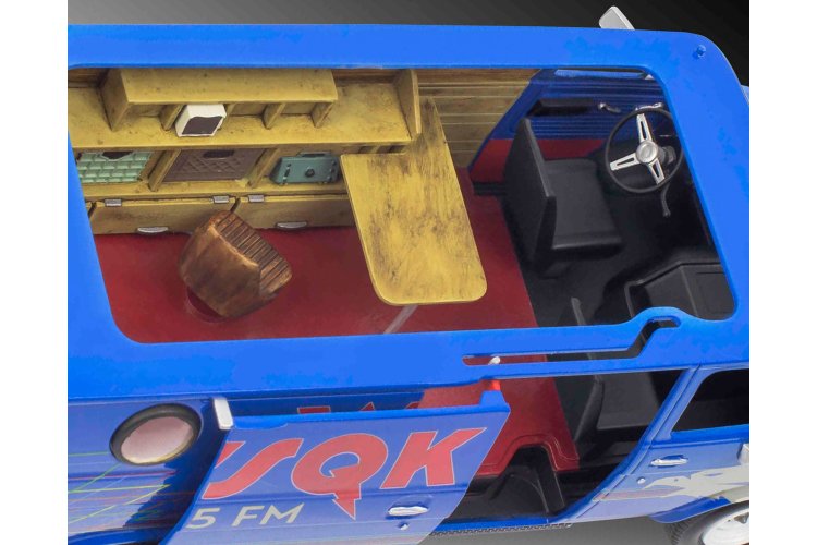 1:25 Revell 67732 Stranger Things - GMC WSQK Squawk Van - Amerikaanse Bestelwagen - Model Set - Rev67732 6 - REV67732