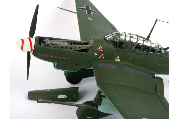 1:72 Revell 74692 Junkers Ju 87 G/D Stuka Tank Buster &ndash; Propeller Aircraft &ndash; Starter Kit - Rev74692 8 - REV74692