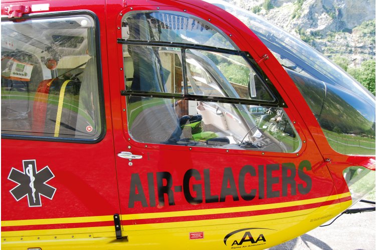 1:72 Revell 74986 Airbus Helicopters EC135 Air-Glaciers &ndash; Swiss Rescue Helicopter &ndash; Starter Kit - Rev74986 3 - REV74986