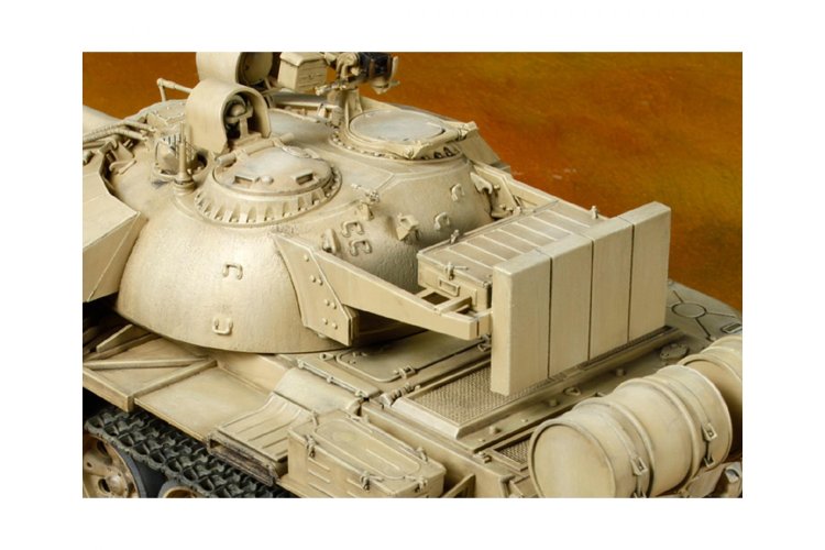 1:35 Tamiya 35324 Iraqi T-55 Enigma with 1 Figure &ndash; Iraqi Battle Tank - Tam35324 5 - TAM35324