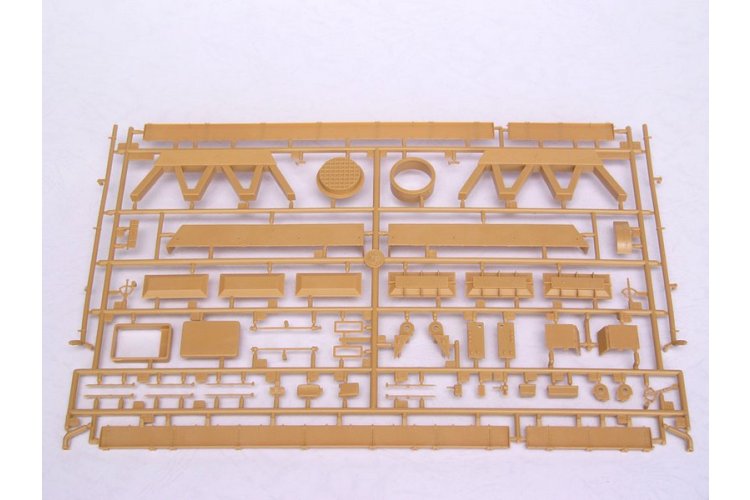 1:35 Trumpeter 00209 M&ouml;rser Karl-Ger&auml;t 040/041 on Railway Transport Wagon WWII &ndash; German Heavy Mortar - Tru00209 22 - TRU00209