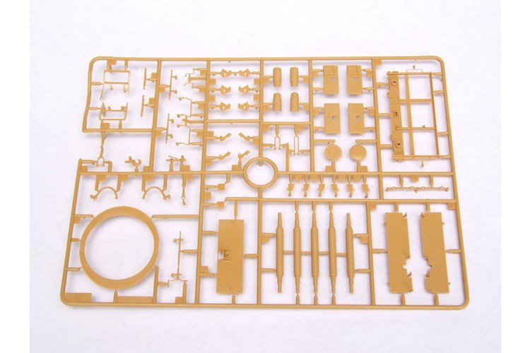 1:35 Trumpeter 00209 M&ouml;rser Karl-Ger&auml;t 040/041 on Railway Transport Wagon WWII &ndash; German Heavy Mortar - Tru00209 29 - TRU00209
