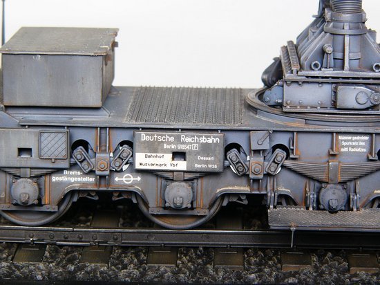 1:35 Trumpeter 00209 M&ouml;rser Karl-Ger&auml;t 040/041 on Railway Transport Wagon WWII &ndash; German Heavy Mortar - Tru00209 9 - TRU00209