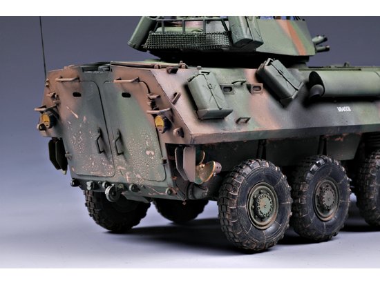 1:35 Trumpeter 00349 USMC LAV-25 Piranha - Amerikaans Pantservoertuig - Tru00349 13 - TRU00349