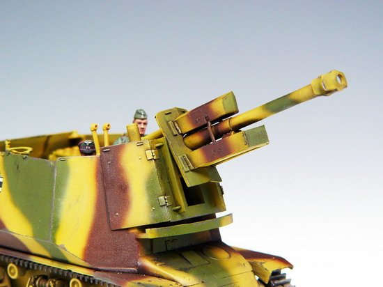 1:35 Trumpeter 00353 39(H) 10,5cm leFH18(Sf.) auf Gesch&uuml;tzwagen Becker Conversion WWII - Duitse Houwitser - Tru00353 13 - TRU00353