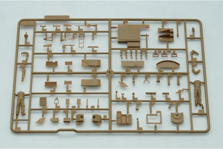 1:35 Trumpeter 00353 39(H) 10,5cm leFH18(Sf.) auf Gesch&uuml;tzwagen Becker Conversion WWII - Duitse Houwitser - Tru00353 9 - TRU00353