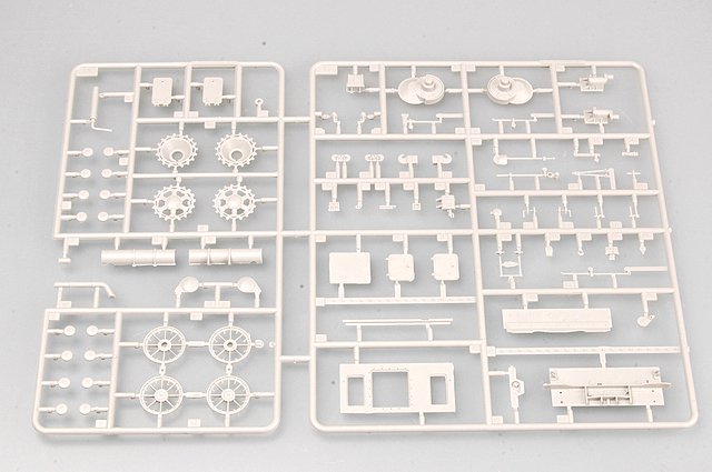 1:35 Trumpeter 00362 Pz.Kpfw. IV Ausf. D/E Fahrgestell WWII - Duits Tankchassis - Tru00362 8 - TRU00362