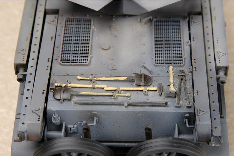 1:35 Trumpeter 00373 Heuschrecke IVb Grasshopper - 10,5cm leFH 18/1 L/28 auf Waffentr&auml;ger IVb - Duitse Houwitser - Tru00373 7 - TRU00373