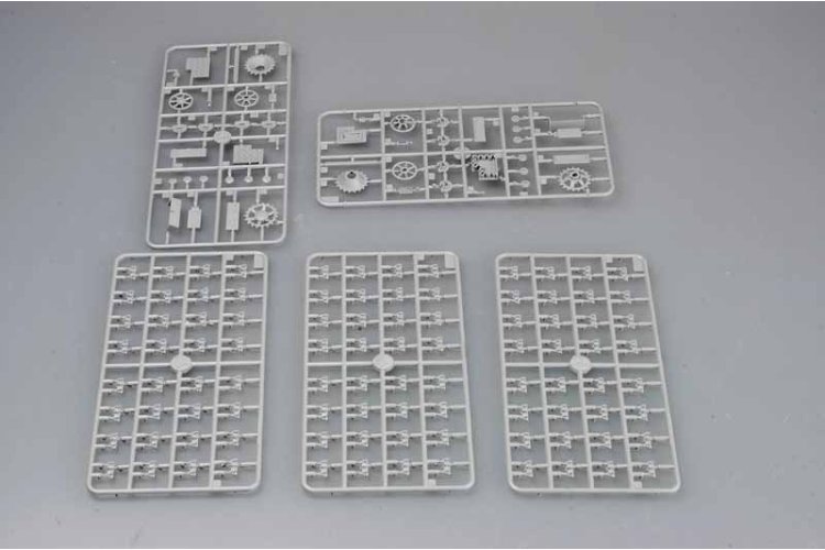 1:35 Trumpeter 00374 Sd.Kfz.165/1 Gesch&uuml;tzwagen IVb f&uuml;r 10,5cm leFH 18/1 (Sf.) WWII - Duitse Houwitser - Tru00374 9 - TRU00374