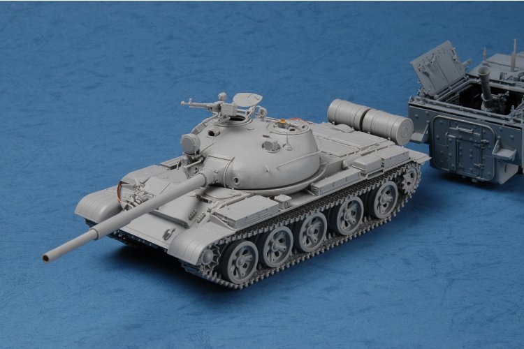 1:35 Trumpeter 00377 T-62 Mod. 1972 &ndash; Soviet Main Battle Tank - Tru00377 13 - TRU00377