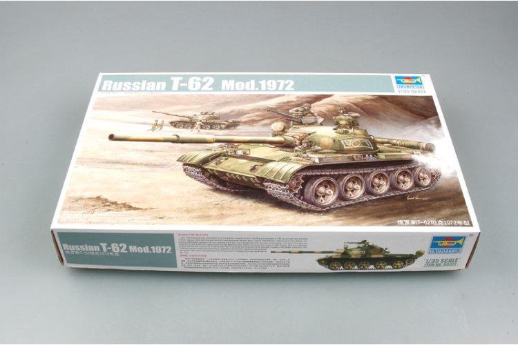 1:35 Trumpeter 00377 T-62 Mod. 1972 &ndash; Soviet Main Battle Tank - Tru00377 2 - TRU00377