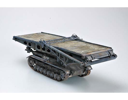 1:35 Trumpeter 00390 Br&uuml;ckenleger IVb WWII - Duitse Bruggenlegger - Tru00390 14 - TRU00390
