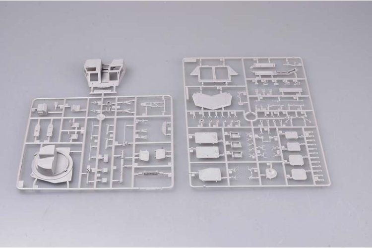 1:35 Trumpeter 00393 USMC LAV-AD - Light Armored Vehicle-Air Defense - Amerikaans Luchtafweervoertuig - Tru00393 7 - TRU00393