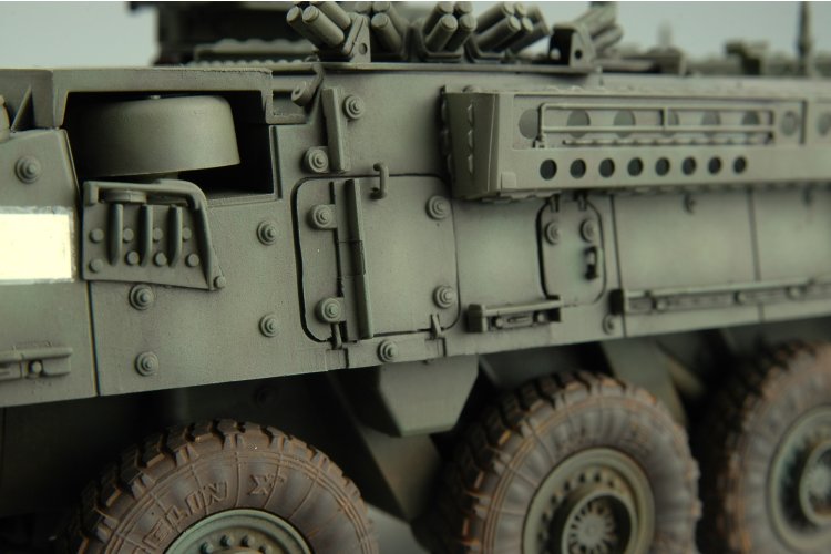 1:35 Trumpeter 00398 M1131 Stryker FSV - Amerikaans Artillerieverkenningsvoertuig - Tru00398 14 - TRU00398