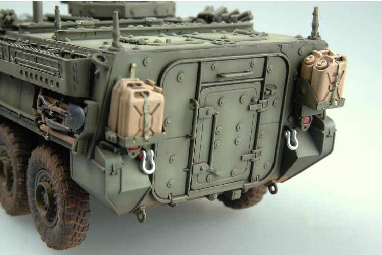 1:35 Trumpeter 00398 M1131 Stryker FSV - Amerikaans Artillerieverkenningsvoertuig - Tru00398 16 - TRU00398