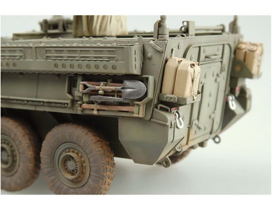 1:35 Trumpeter 00399 M1134 Stryker ATGM - Amerikaanse Antitankraketdrager - Tru00399 10 - TRU00399